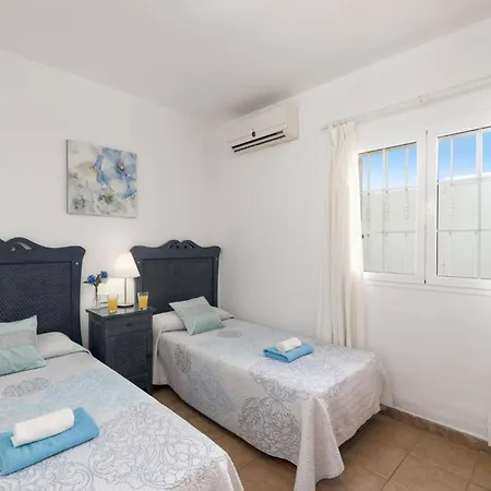 Susie By Villa Puerto del Carmen (Lanzarote)